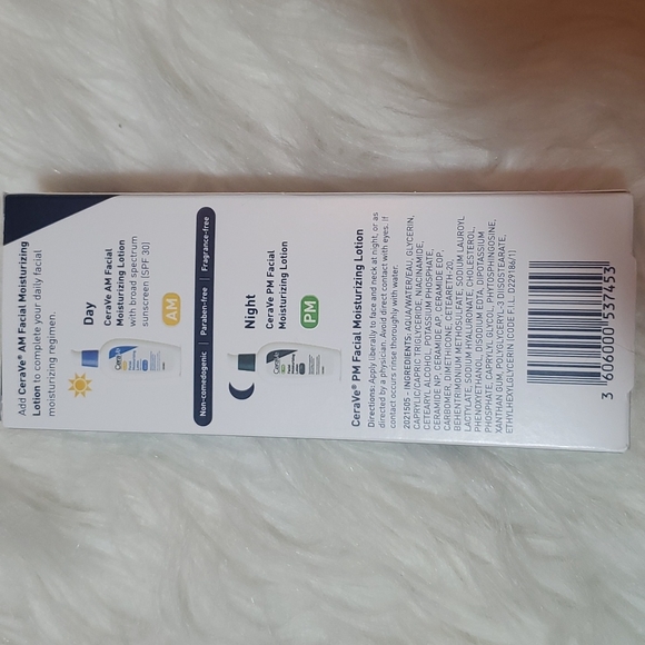 CeraVe PM Facial Moisturizer NEW - Picture 2 of 4